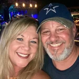 Meet your Posher, Debbie